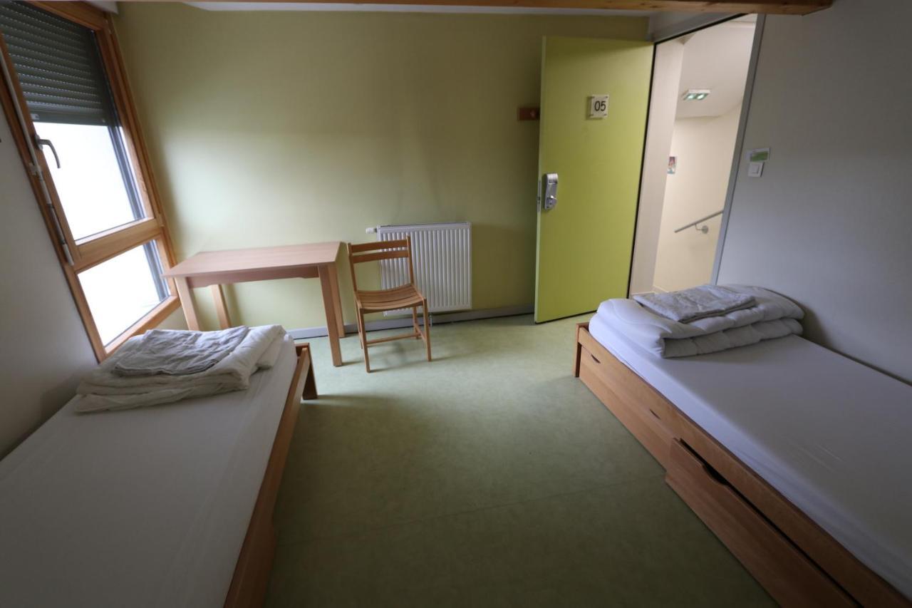 Auberge De Jeunesse Hi Pontarlier Ngoại thất bức ảnh