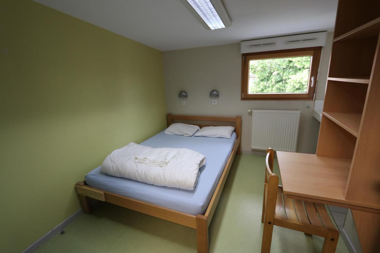 Auberge De Jeunesse Hi Pontarlier Ngoại thất bức ảnh