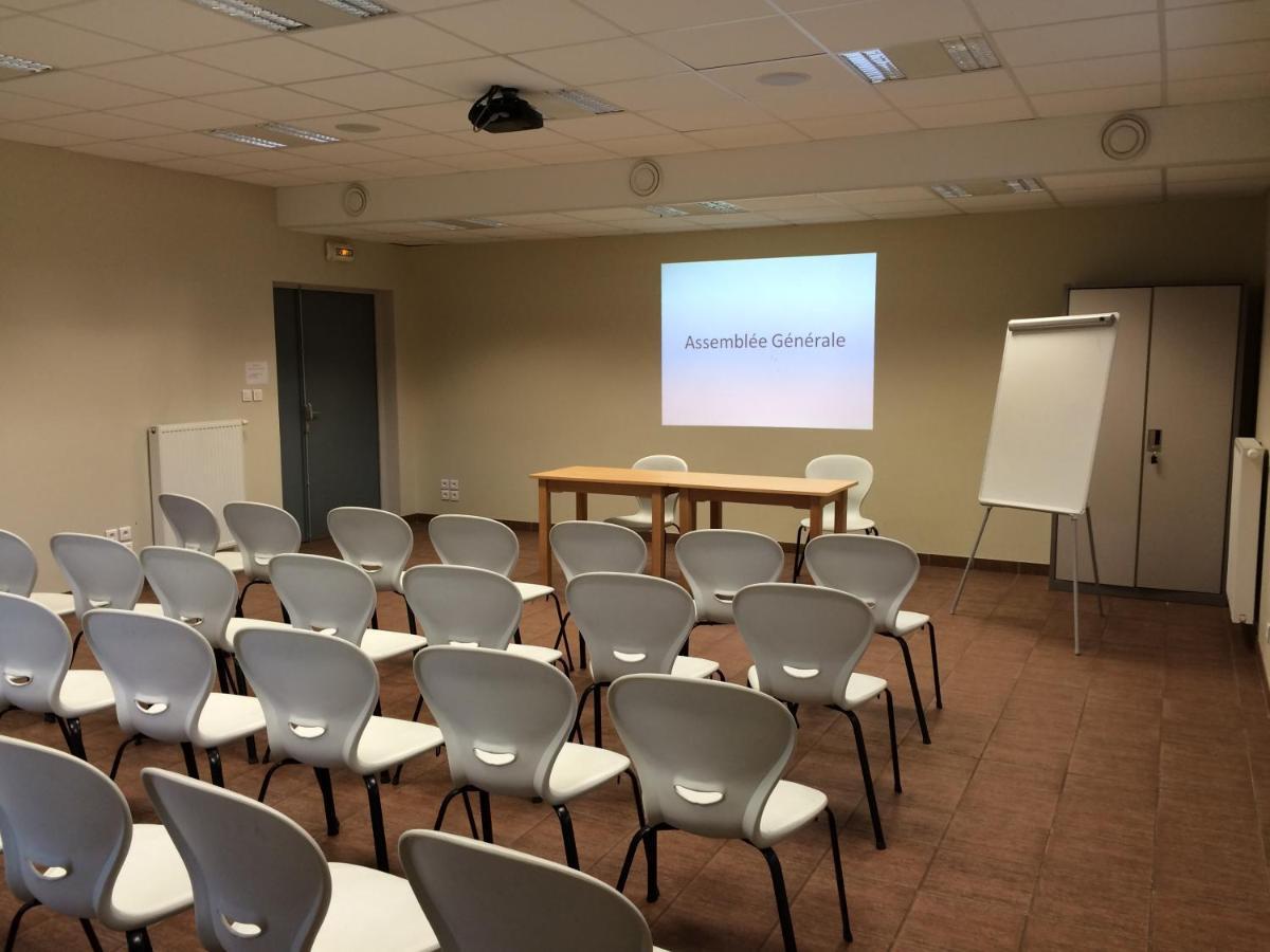 Auberge De Jeunesse Hi Pontarlier Ngoại thất bức ảnh