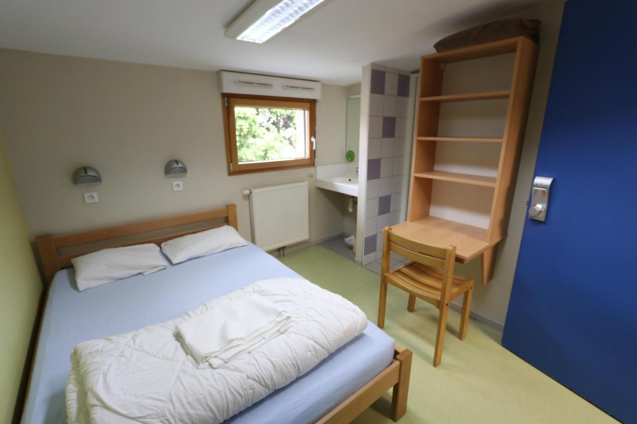Auberge De Jeunesse Hi Pontarlier Ngoại thất bức ảnh