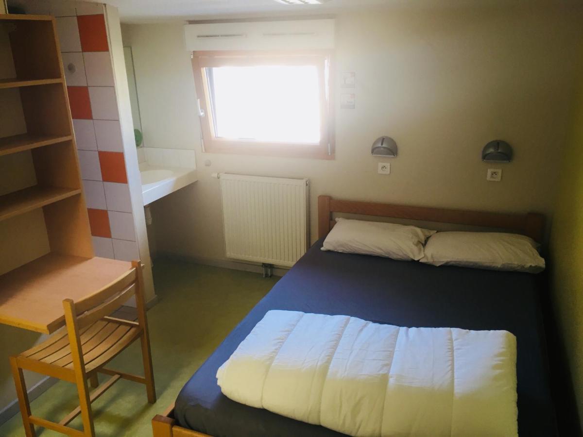 Auberge De Jeunesse Hi Pontarlier Ngoại thất bức ảnh