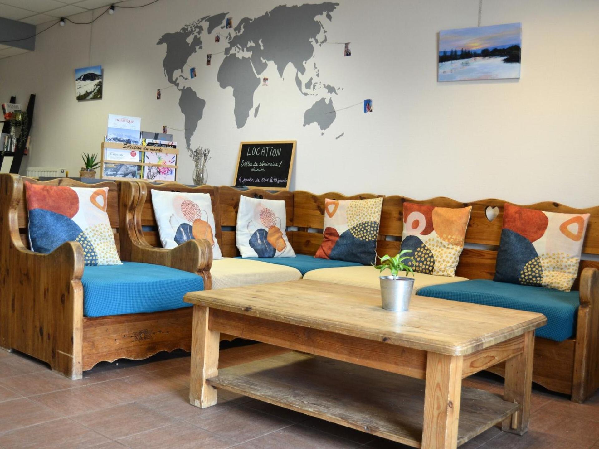 Auberge De Jeunesse Hi Pontarlier Ngoại thất bức ảnh